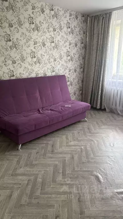 1-к кв. Курганская область, Курган Заозерный жилрайон, 6-й мкр, 6 ... - Фото 0