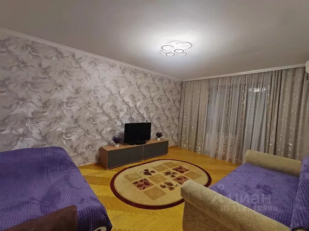 2-к кв. Воронежская область, Богучар 18 (56.0 м) - Фото 1