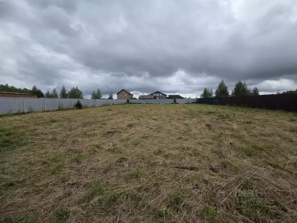 Участок в Московская область, Наро-Фоминский городской округ, д. ... - Фото 1