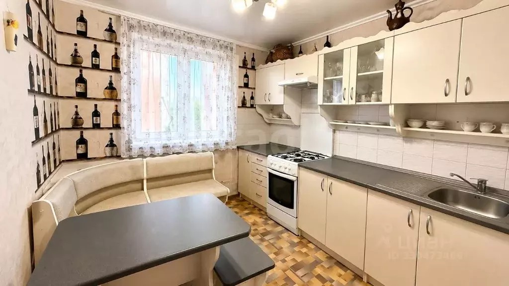 3-к кв. Крым, Феодосия ул. Крымская, 84 (67.7 м) - Фото 1