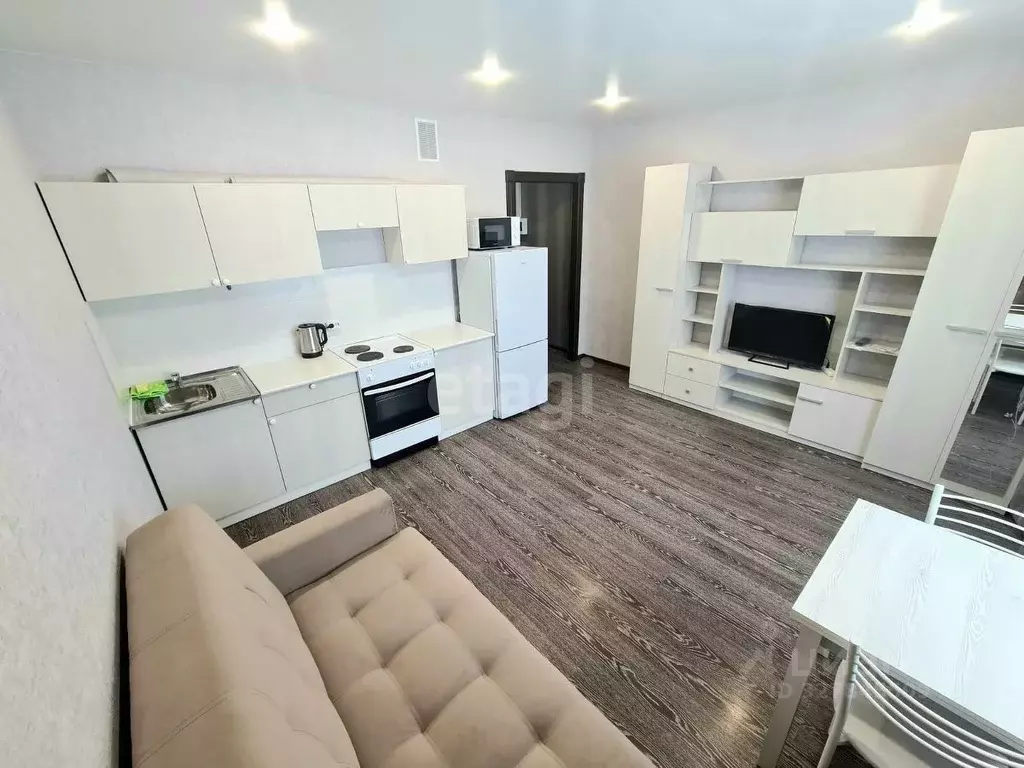 Студия Курганская область, Курган Заозерный жилрайон, 7-й мкр, 24 ... - Фото 1