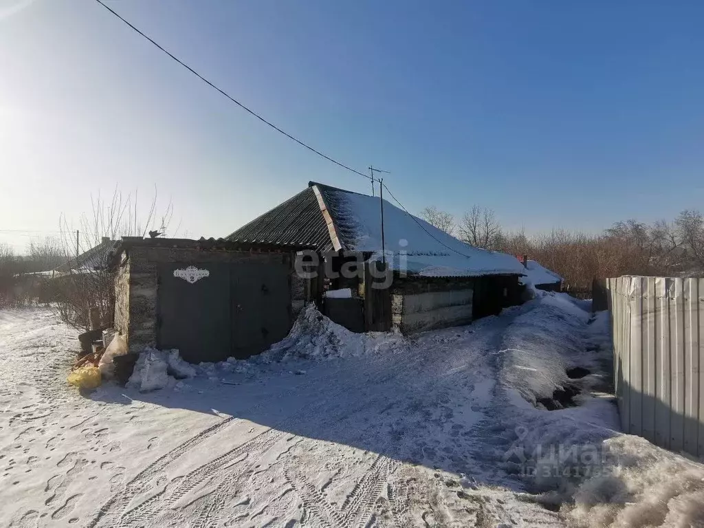 Дом в Кемеровская область, Прокопьевск Бакинская ул., 2 (50 м) - Фото 1