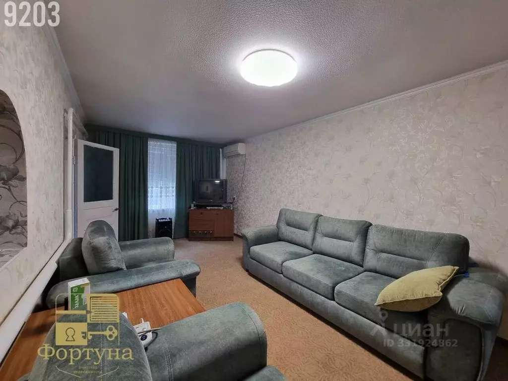 Дом в Краснодарский край, Белореченск ул. Калинина, 155 (100 м) - Фото 2
