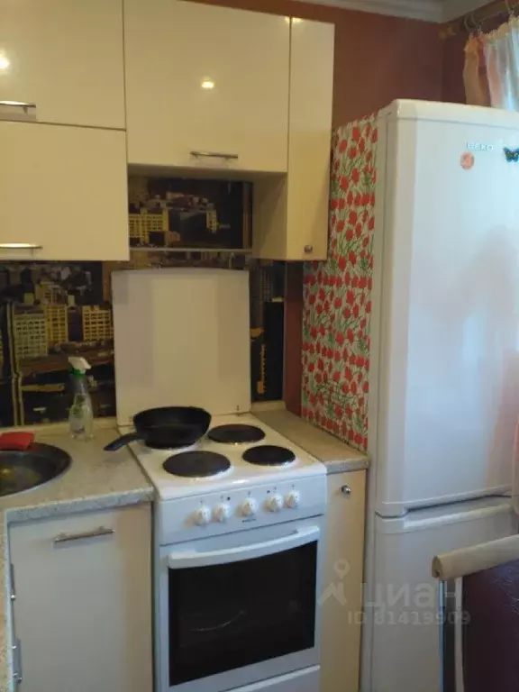 2-к кв. Тюменская область, Тюмень ул. 50 лет Октября, 34 (70.0 м) - Фото 1