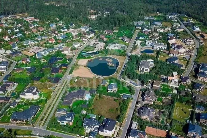 Участок в Московская область, Красногорск городской округ, д. ... - Фото 1