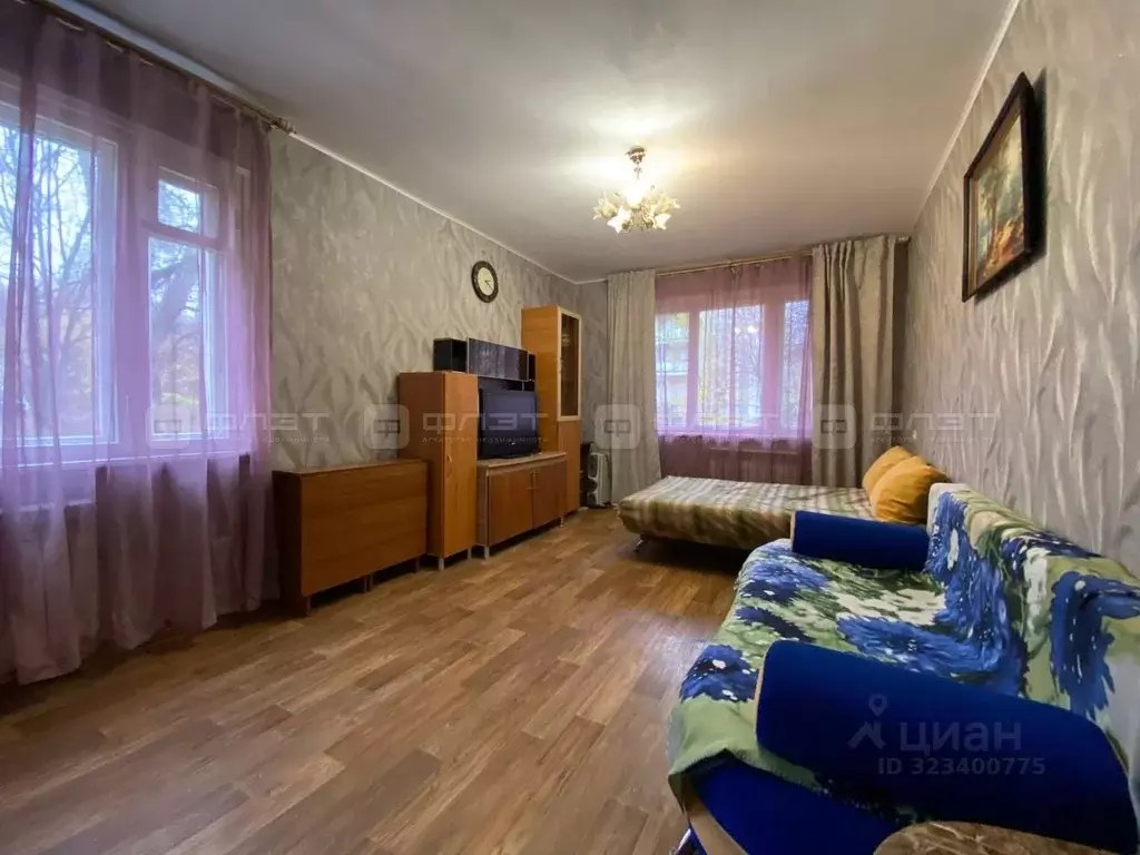 2-к кв. Татарстан, Казань ул. Братьев Касимовых, 32 (50.0 м) - Фото 1