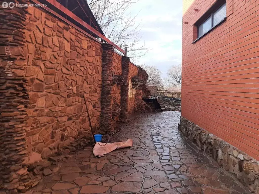 Дом в Каменск-Шахтинский, Арсенальная улица (300 м) - Фото 0