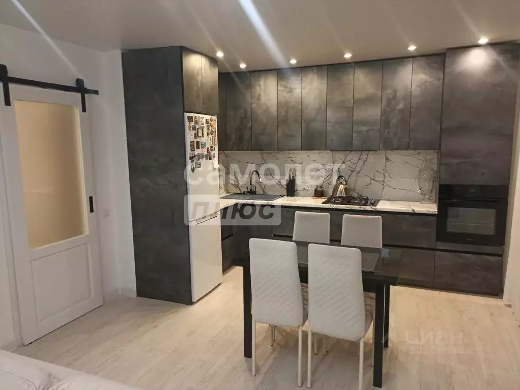 3-к кв. Свердловская область, Каменск-Уральский ул. Нахимова, 8 (79.0 ... - Фото 1