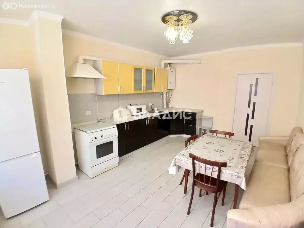 1-комнатная квартира: посёлок городского типа Яблоновский, улица ... - Фото 2