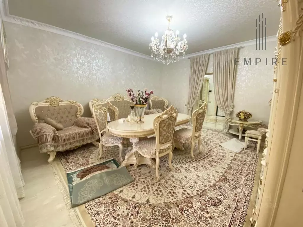 2-к кв. Чеченская республика, Грозный ул. Г.А. Угрюмова, 88к2 (90.0 м) - Фото 1