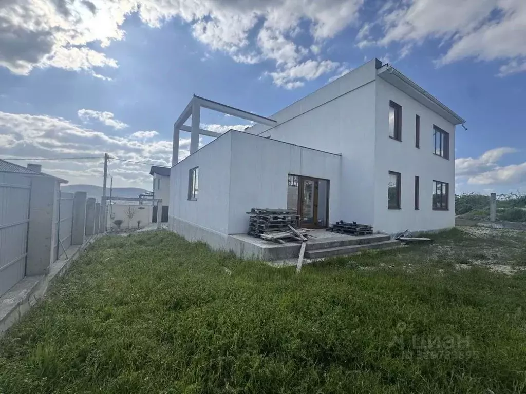 Дом в Краснодарский край, Новороссийск ул. Неглинная, 22 (266 м) - Фото 1