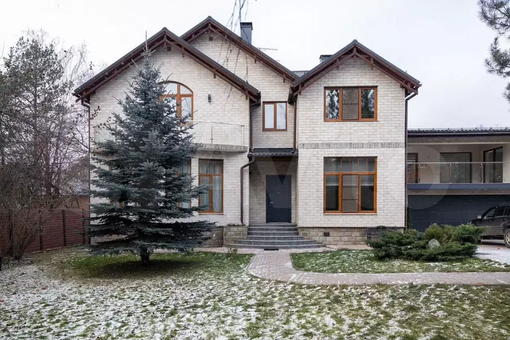Дом 700 м на участке 21 сот. - Фото 0