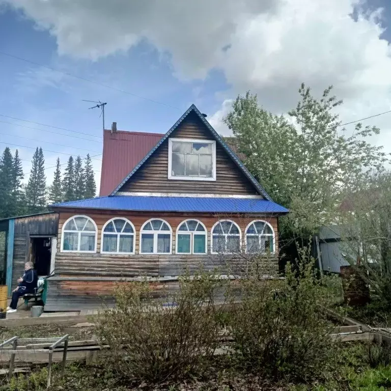 Дом в Иркутская область, Усть-Илимск ул. Федотова (30 м) - Фото 0
