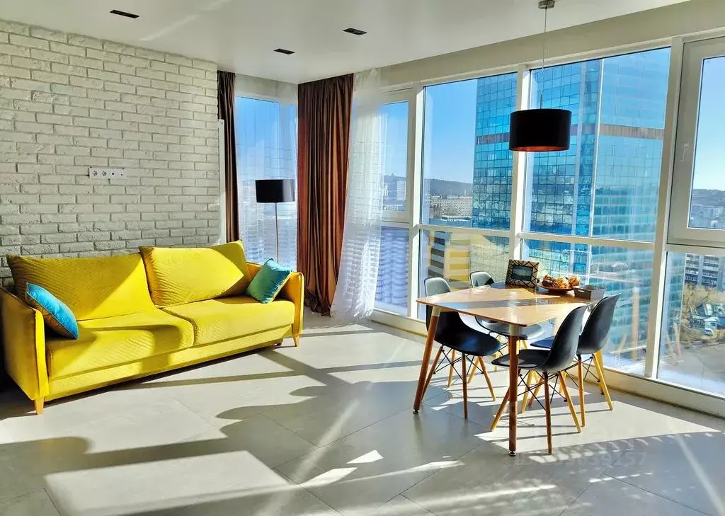 Студия Приморский край, Владивосток Очаковская ул., 7 (45.0 м) - Фото 1