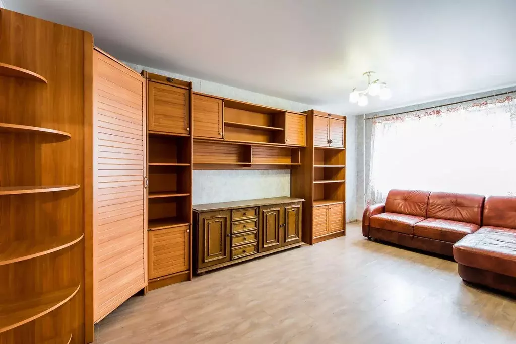 Квартира, 3 комнаты, 63.5 м - Фото 1