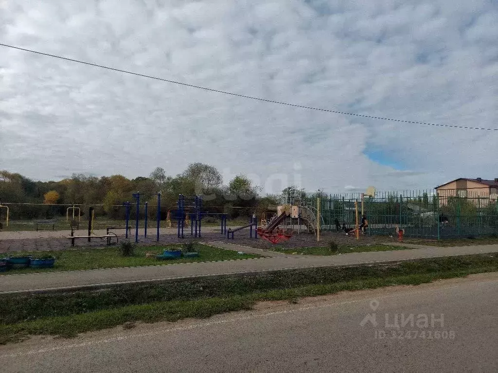 Участок в Адыгея, Майкопский район, Краснооктябрьское с/пос, пос. ... - Фото 1