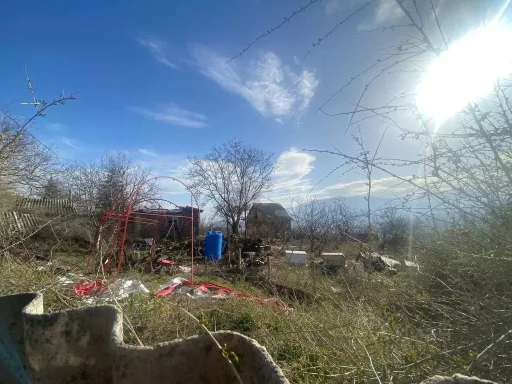 Участок в Крым, Алушта муниципальный округ, с. Лучистое ул. Озерная ... - Фото 1