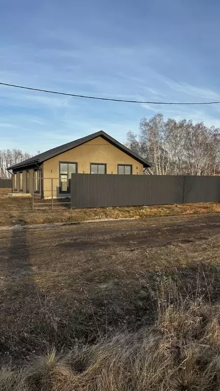 Дом в Омская область, Омский район, с. Усть-Заостровка  (130 м) - Фото 1