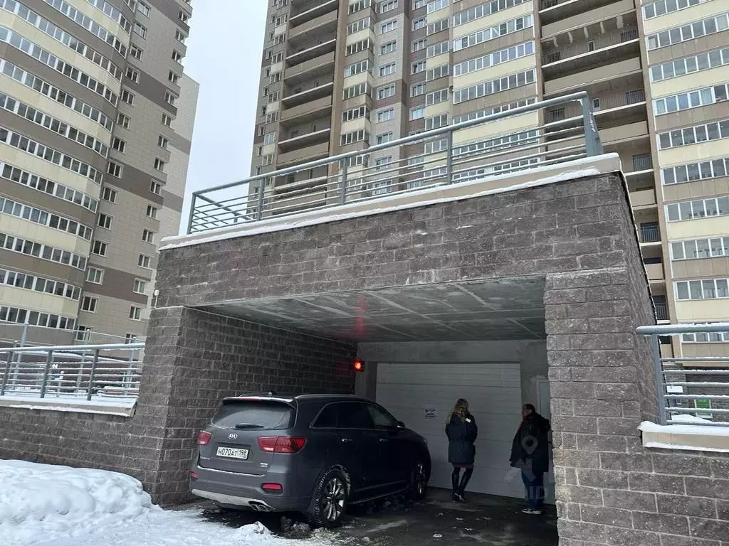 Гараж в Санкт-Петербург пос. Парголово, Заречная ул., 13к3 (12 м) - Фото 1