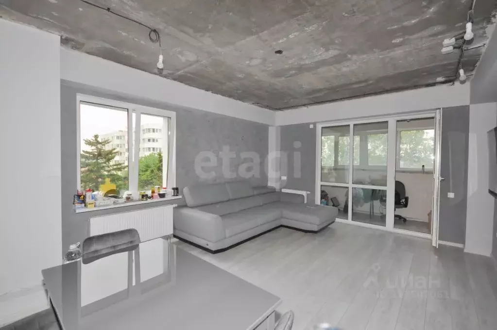 3-к кв. Сахалинская область, Южно-Сахалинск Горная ул., 8/9 (92.0 м) - Фото 1