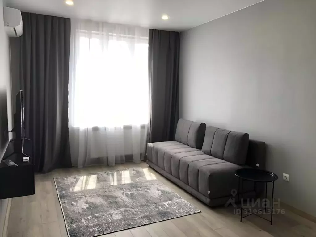 Студия Краснодарский край, Краснодар ул. Питерская, 40к5 (40.0 м) - Фото 1