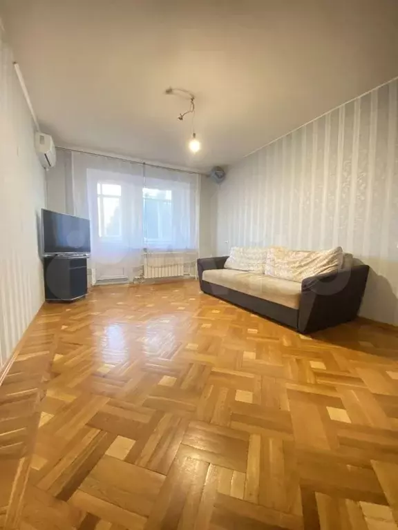 2-к. квартира, 55 м, 3/10 эт. - Фото 0