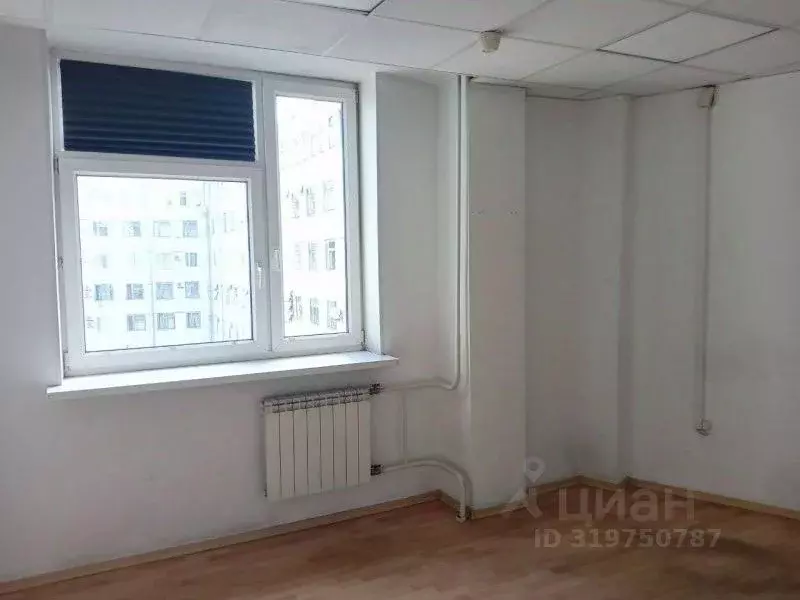 Торговая площадь в Санкт-Петербург пл. Конституции, 2 (30 м) - Фото 0