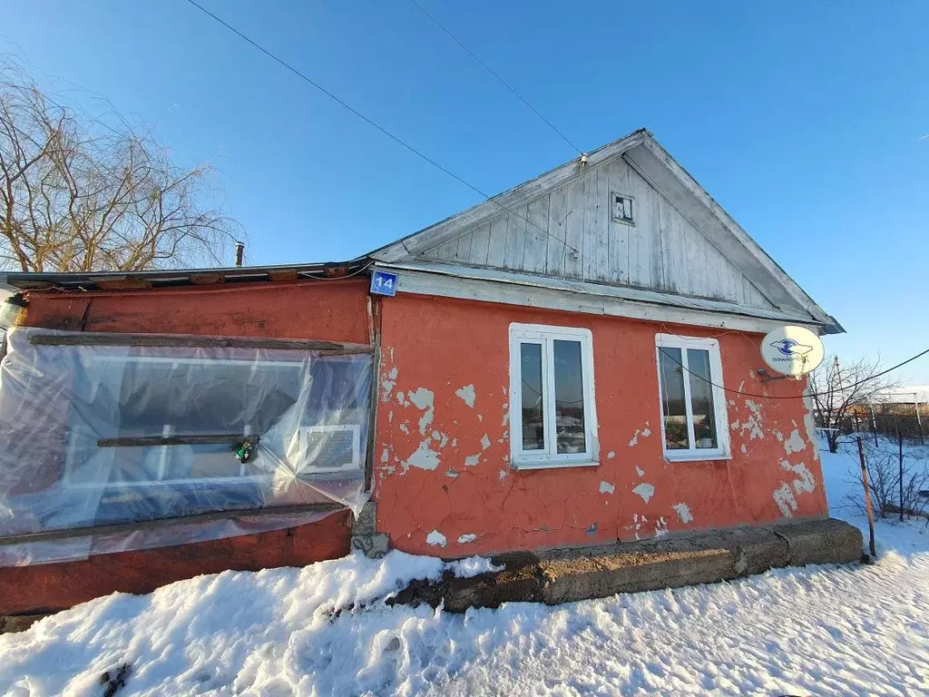 Дом в Оренбургская область, Переволоцкий район, Родничнодольский ... - Фото 1