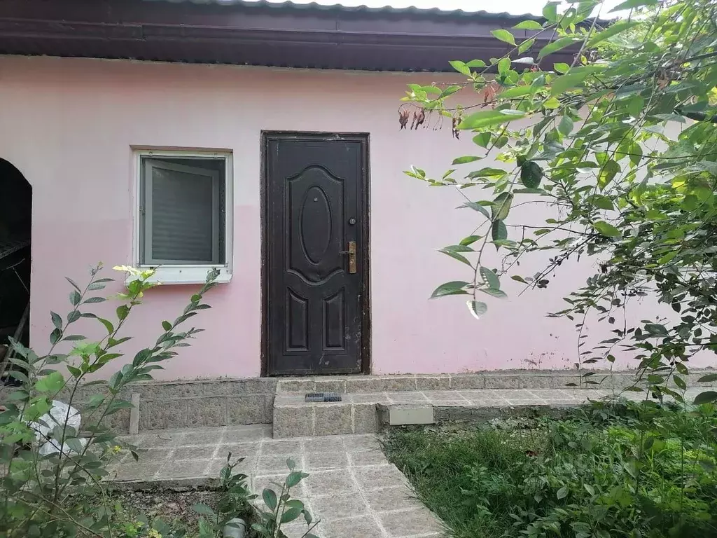 Дом в Краснодарский край, Новороссийск ул. Челюскинцев, 31 (25 м) - Фото 1