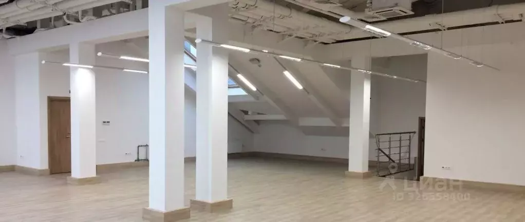 Офис в Санкт-Петербург Малая Морская ул., 18 (713 м) - Фото 2