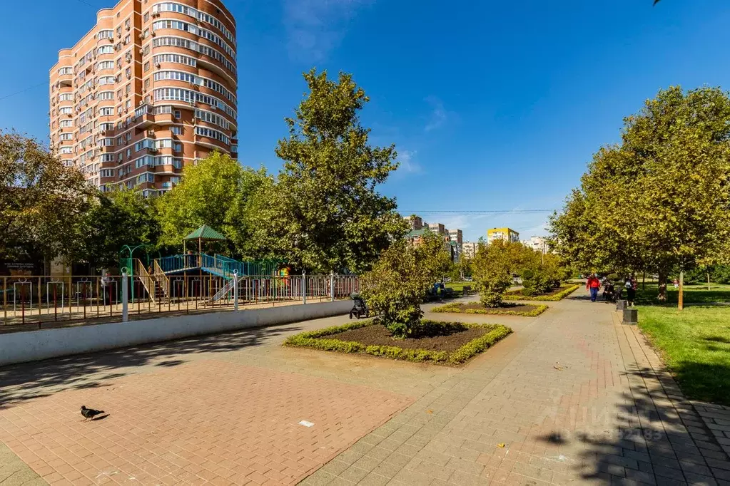 2-к кв. Краснодарский край, Краснодар Юбилейный мкр, ул. 70-летия ... - Фото 1