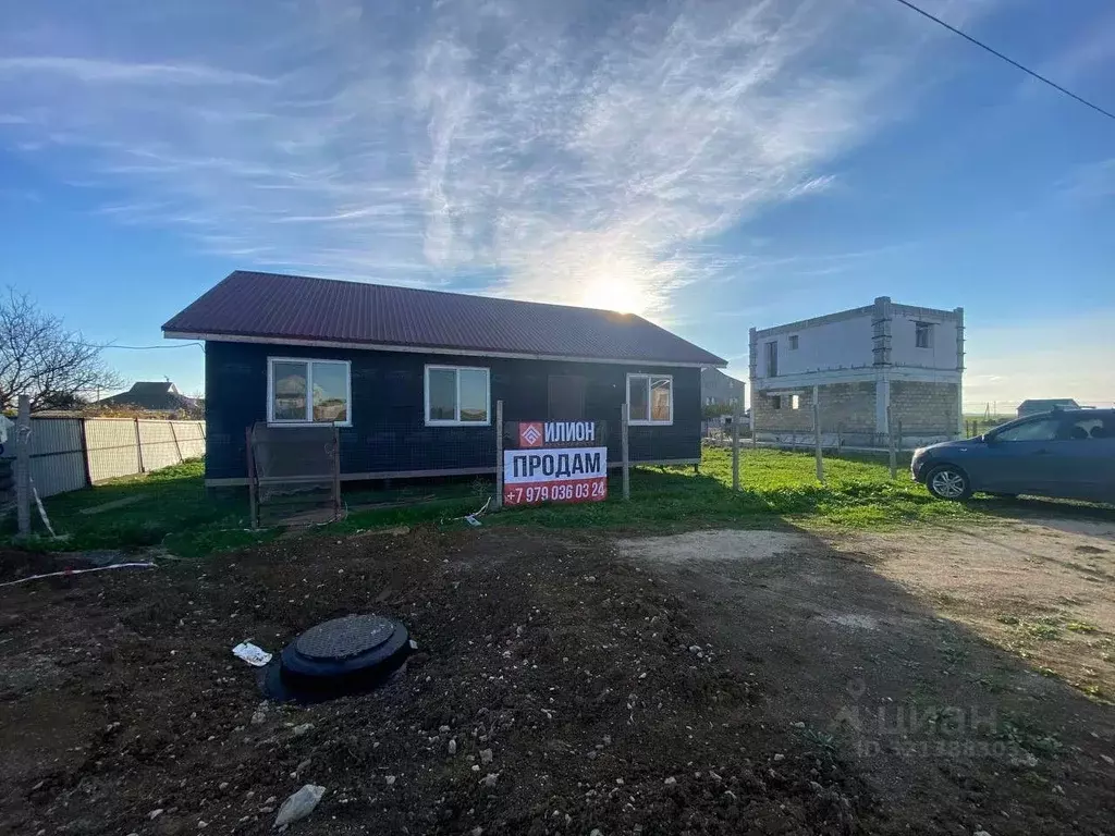 Дом в Крым, Феодосия муниципальный округ, Приморский пгт ул. Кафа, 26 ... - Фото 1