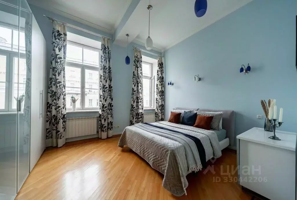 2-к кв. Санкт-Петербург наб. Реки Мойки, 24 (78.0 м) - Фото 1