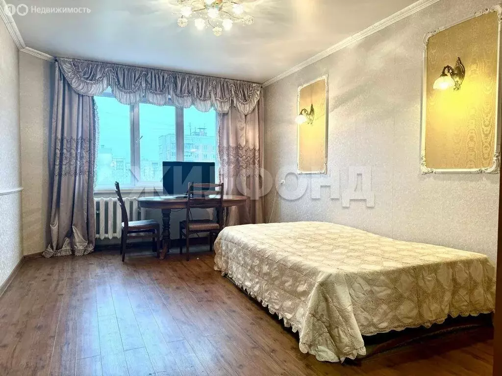 3-комнатная квартира: Новосибирск, Советский район, микрорайон ... - Фото 0