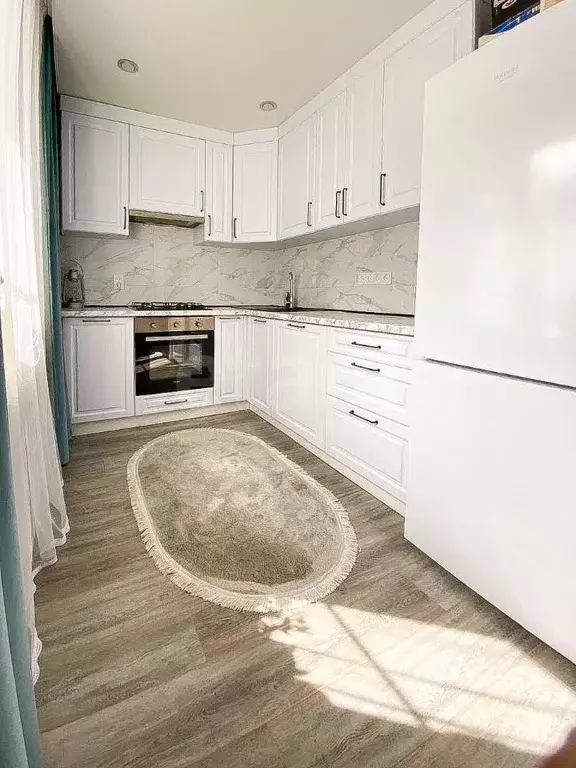 2-к кв. Коми, Ухта просп. Космонавтов, 42 (58.9 м) - Фото 1