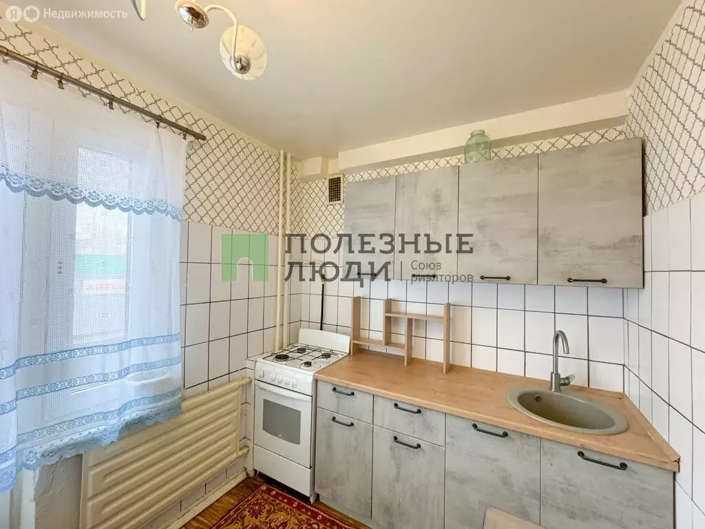 2-комнатная квартира: Ижевск, улица А.Н. Сабурова, 17А (43.2 м) - Фото 1