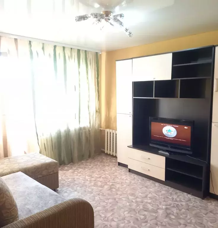 2-к кв. Башкортостан, Кумертау Вокзальная ул., 31 (45.0 м) - Фото 1