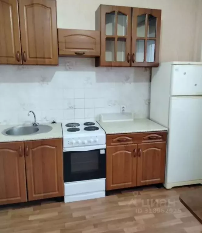 1-к кв. Курская область, Курск просп. Вячеслава Клыкова, 54 (38.0 м) - Фото 0
