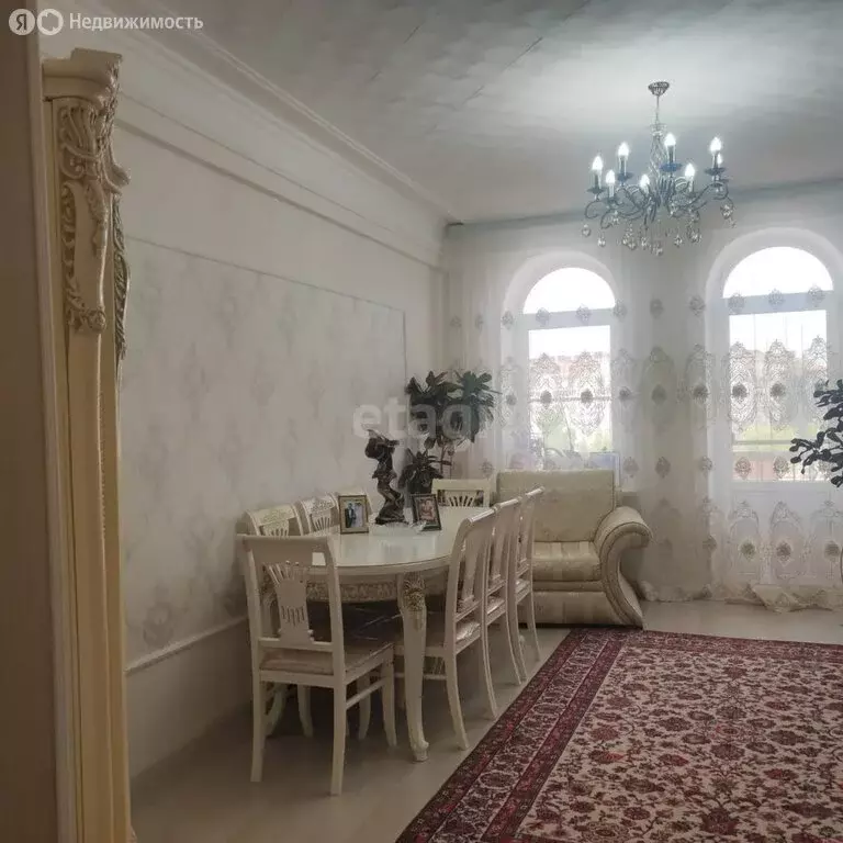 3-комнатная квартира: Астрахань, площадь имени Ленина, 2 (71.1 м) - Фото 0