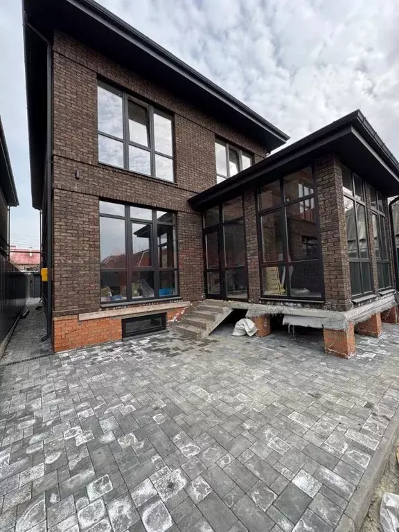 Дом в Ростовская область, Ростов-на-Дону ул. Лобачевского (240 м) - Фото 1