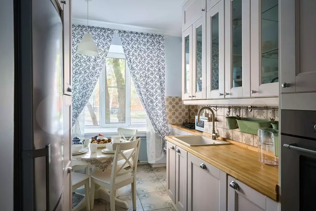 3-к. квартира, 63 м, 1/5 эт. - Фото 0