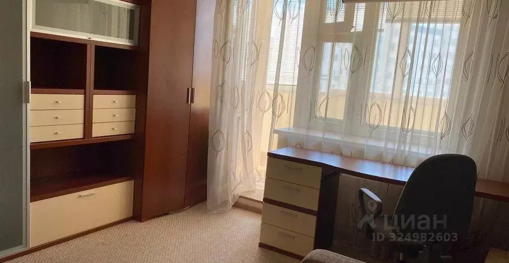 3-к кв. Белгородская область, Старый Оскол Степной мкр, 12 (89.5 м) - Фото 2