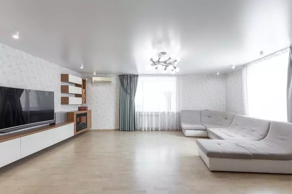 Продаётся 4-к квартира, 132 м - Фото 0