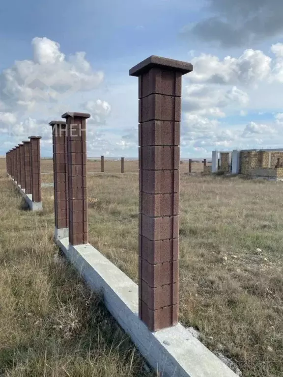 Участок в Крым, Черноморский район, Оленевское с/пос, с. Оленевка  ... - Фото 1