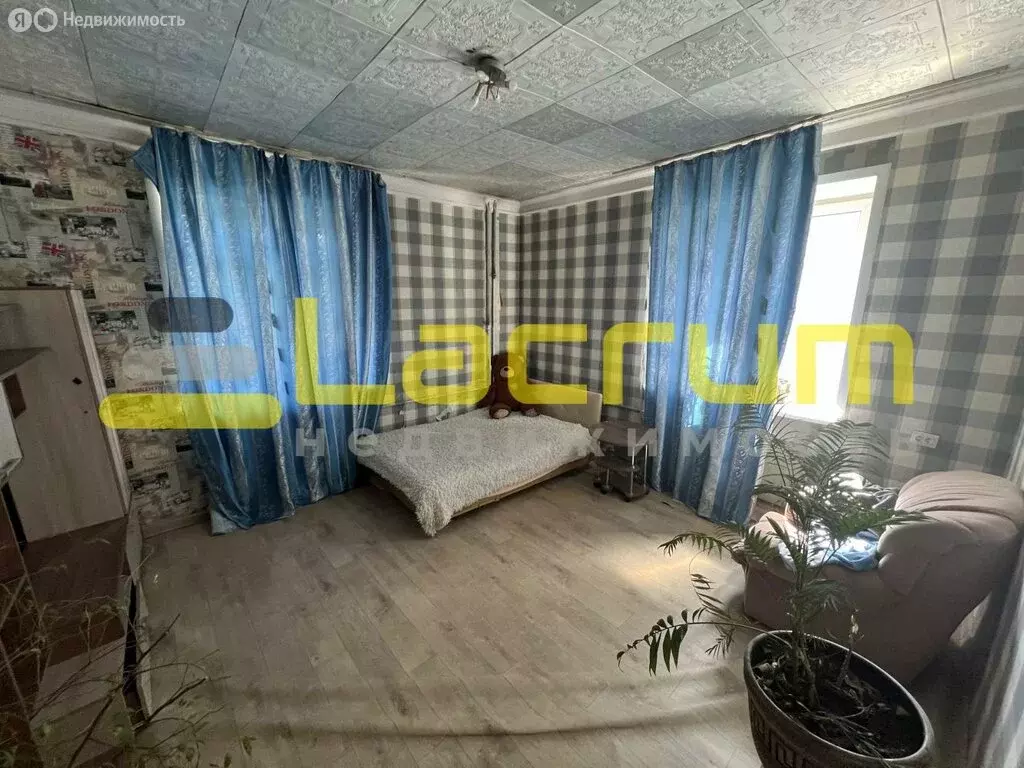 3-комнатная квартира: Красноярск, улица Калинина, 2А (75 м) - Фото 1