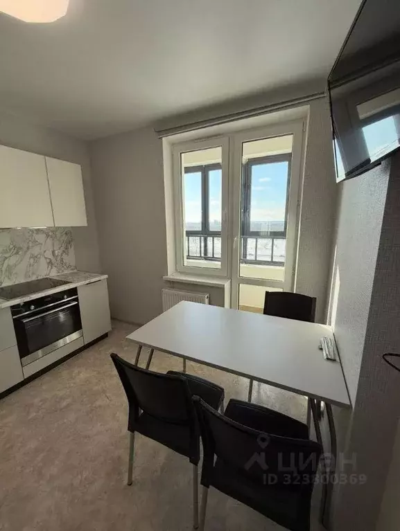 2-к кв. Татарстан, Казань ул. Братьев Батталовых, 20А (55.0 м) - Фото 2