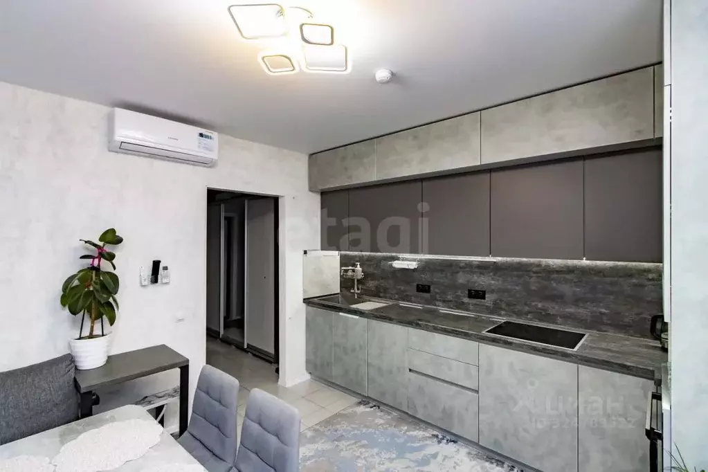 2-к кв. Тюменская область, Тюмень Полевая ул., 117к2 (55.9 м) - Фото 1