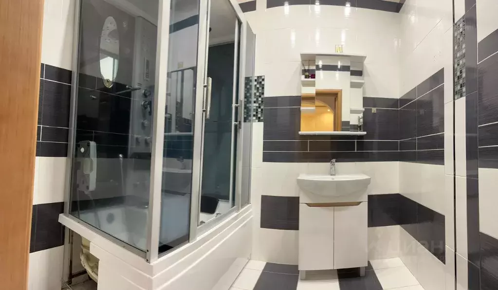 3-к кв. Красноярский край, Красноярск ул. Елены Стасовой, 19 (84.0 м) - Фото 2