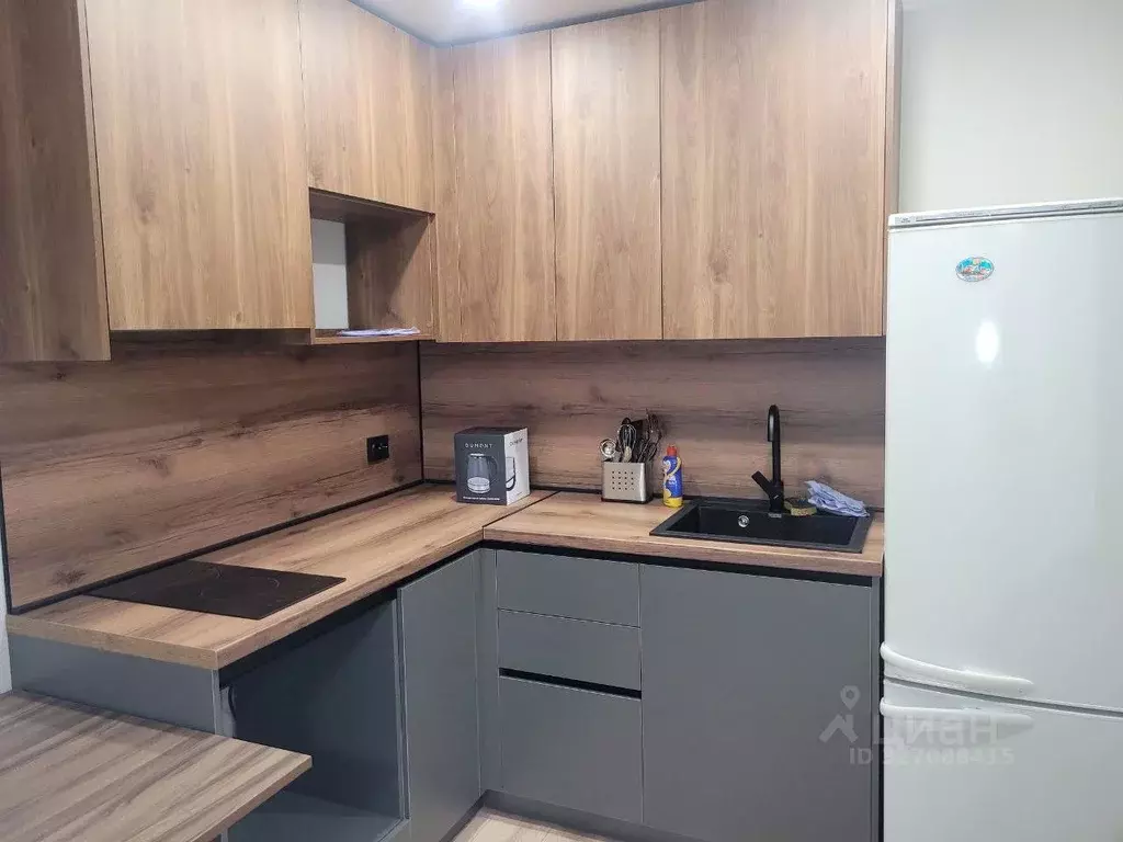 Студия Кировская область, Киров ул. Потребкооперации, 34к1 (27.0 м) - Фото 1