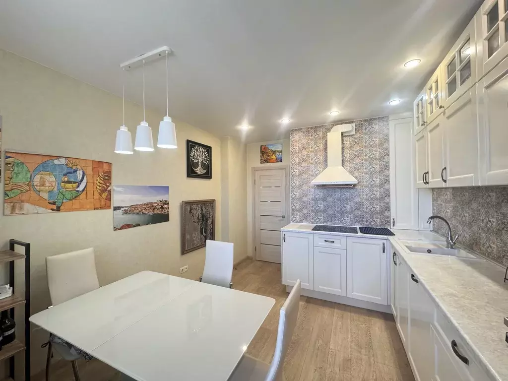 Продаётся 2-к квартира, 61.3 м - Фото 0